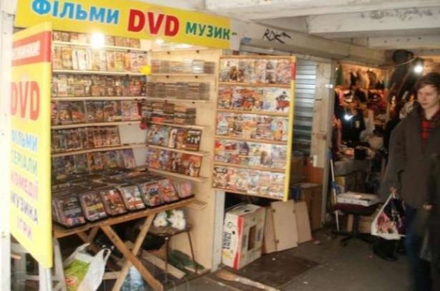 Попов пообіцяв розібратися з торгівлею у переходах