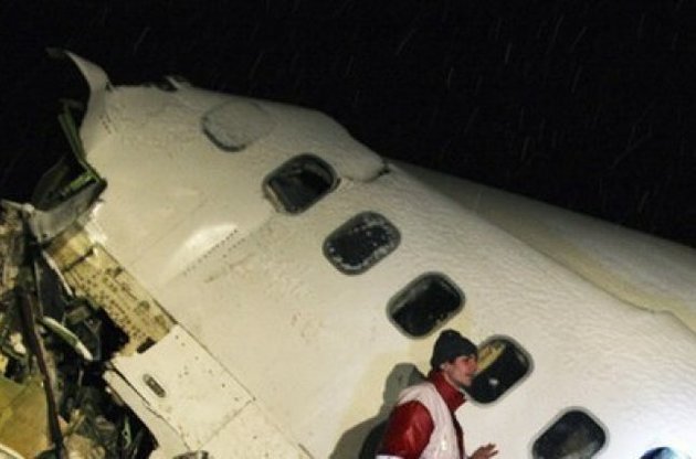 Кількість жертв катастрофи літака в Донецькому аеропорту зросла до чотирьох осіб