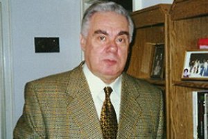 Скончался автор 