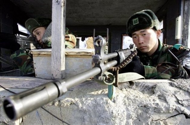 У відповідь на погрозу з боку КНДР у Південній Кореї заговорили про можливість повернути в країну ядерну зброю