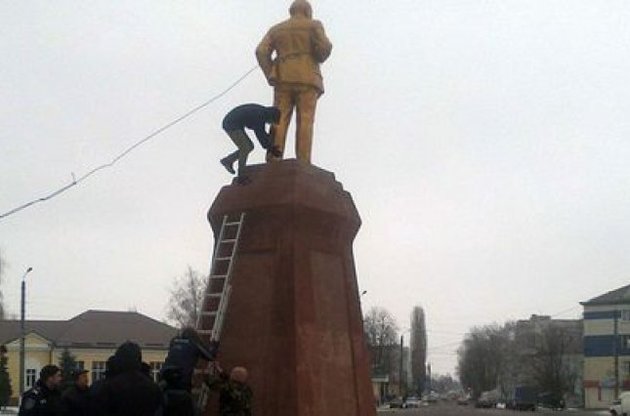 Ликвидаторам памятника Ленину в Ахтырке грозит до четырех лет тюрьмы
