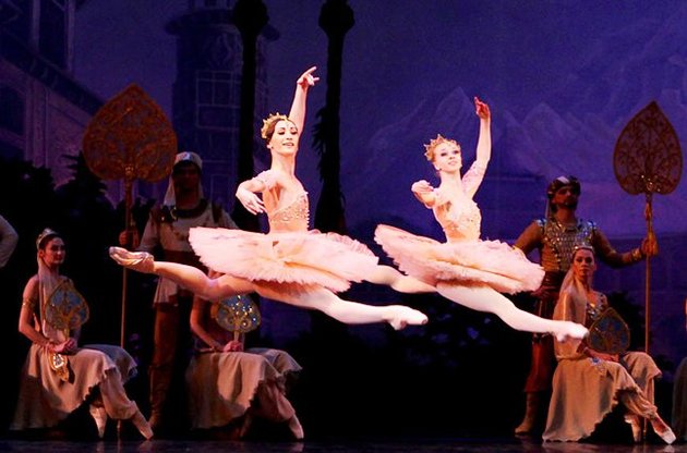 Легенда мирового балета Наталия Макарова:  "Только Виктюк заставил меня плакать на сцене"