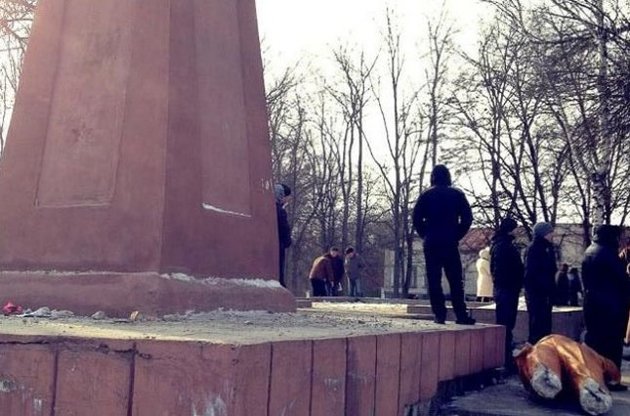 Питання з пам'ятником Леніну в Охтирці вирішить міськрада