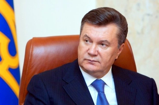 Янукович пригрозил чиновникам увольнениями за неэффективную борьбу с коррупцией