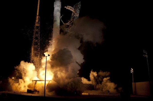 Dragon столкнулся с проблемами почти сразу после запуска