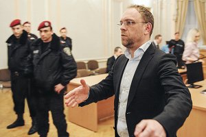 Нападение на защиту