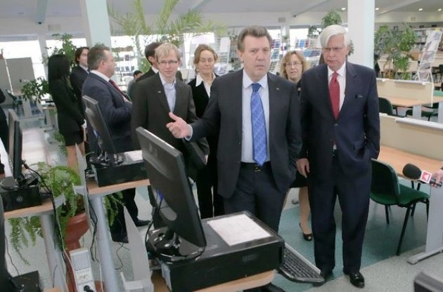 Сергій Ківалов у Венеціанській комісії