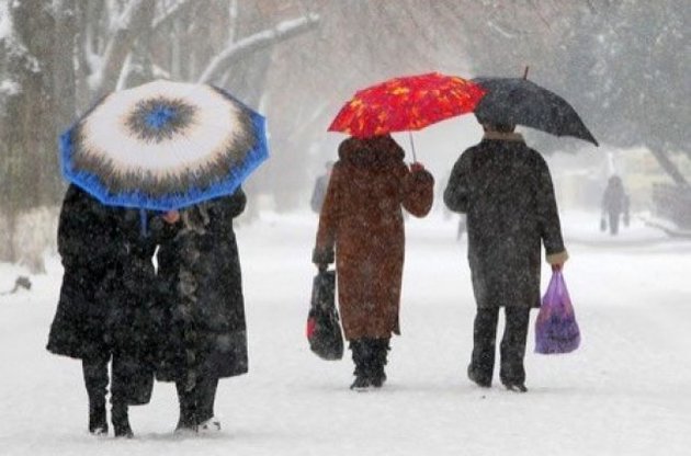 Синоптики прогнозують сильні снігопади і в суботу
