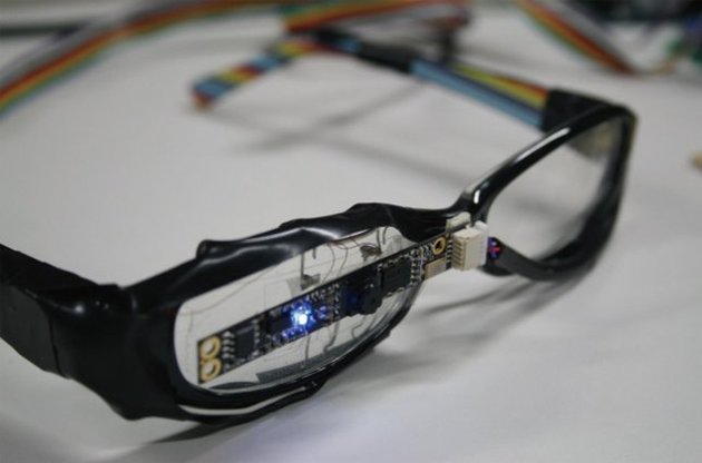 Китайский интернет-гигант разрабатывает аналог очков-компьютера Google Glass
