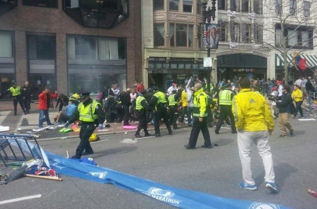 Полиция США вычислила двух подозреваемых в теракте в Бостоне с помощью видео и телефона