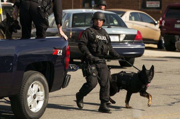 В поисках второго террориста силовики блокировали квартал в пригороде Бостона