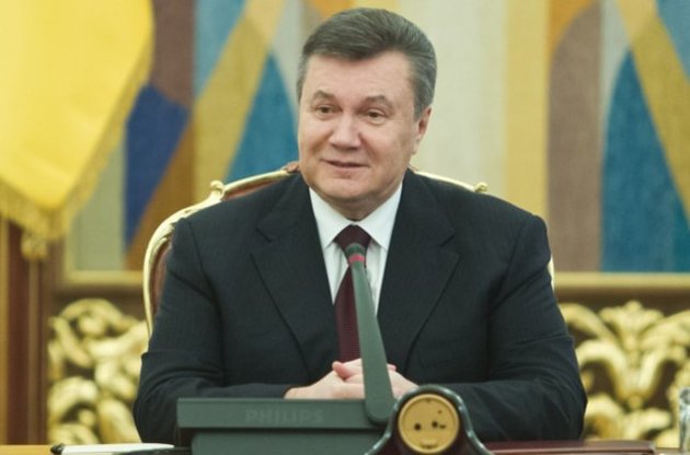 Янукович сообщил чиновникам о "росте экономических показателей"