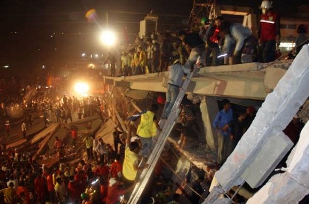 При обрушении торгового центра в Бангладеш погибли более 110 человек
