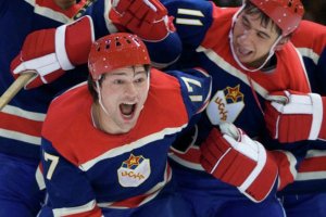 Путін грає в хокей