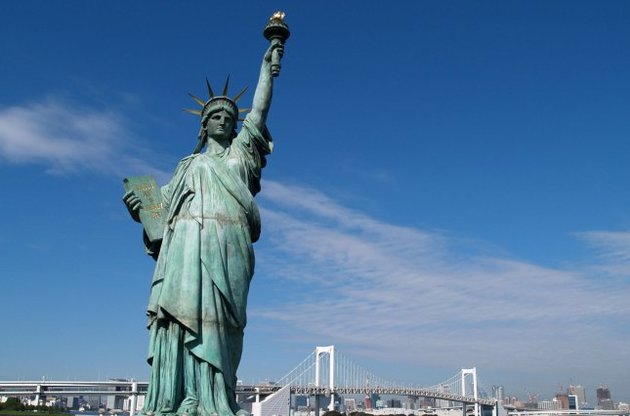 Америка может отказаться от лотереи Green Card