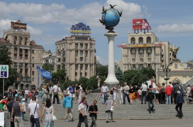 На День Києва центр столиці перекрили, а в метро пустять додаткові поїзди