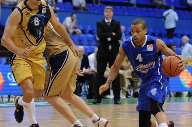 На этот раз киевляне не позволили разыграться Линну Гриру