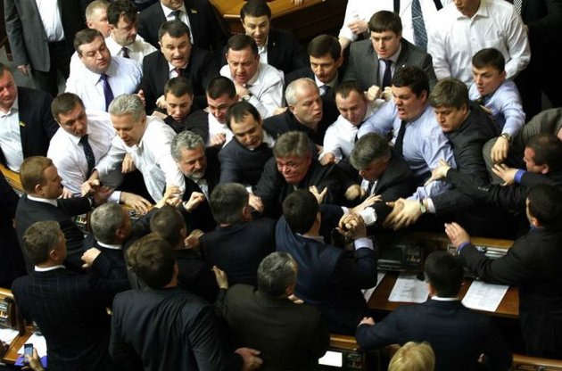 Рибак пригрозив "дискваліфікувати" депутатів за вигуки на 5 засідань