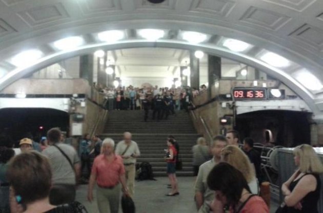 Московське метро зупинилося вдруге за день: нове задимлення
