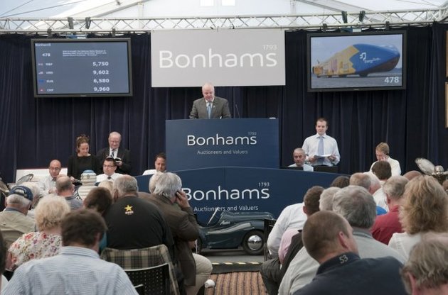 Полотно ушло с молотка на торгах дома Bonhams в британской столице