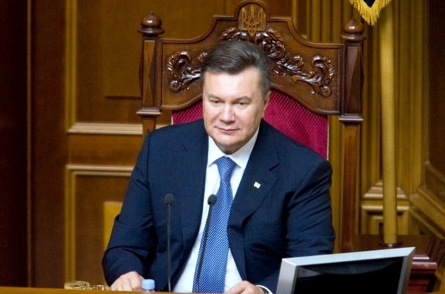 Янукович предложил украинцам накладывать "народное вето" на принятые Радой законы