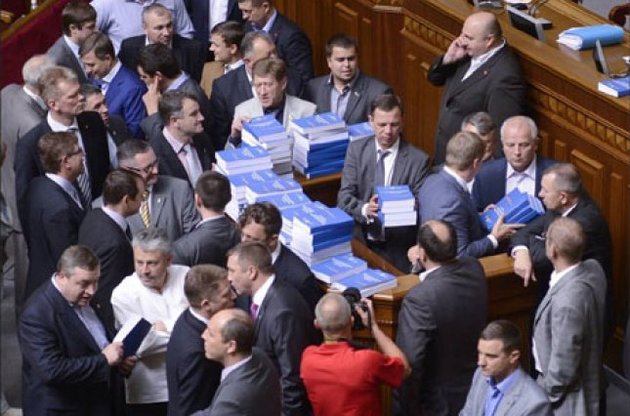 В Партии регионов обещают не мешать оппозиции блокировать