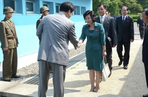Состоялись первые за более чем два года переговоры Северной и Южной Корей