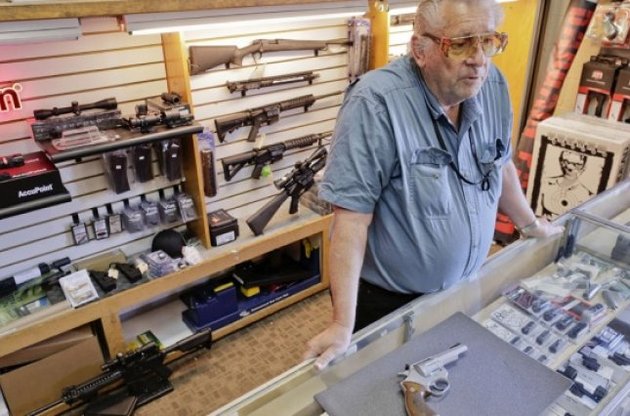 У Бельгії заборонили вільний продаж вогнепальної зброї
