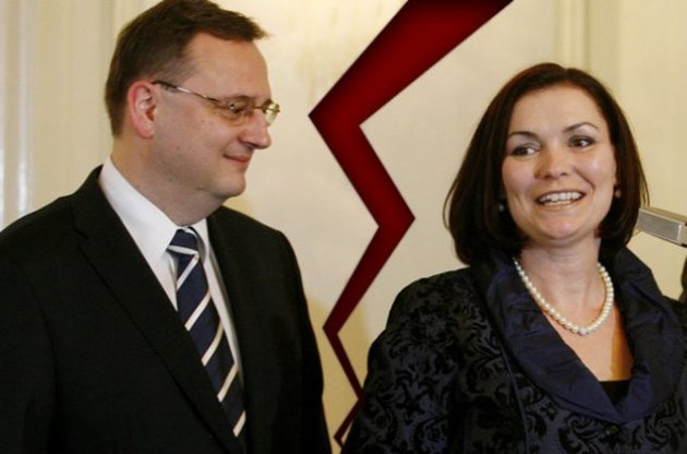 Премьер Чехии разводится с женой после 25 лет брака