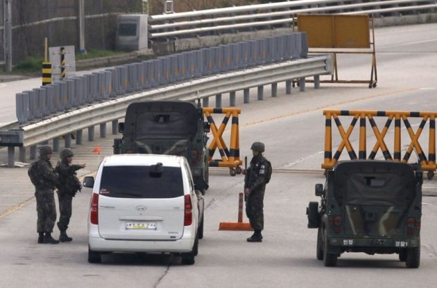 Зв'язок між Північною і Південною Кореєю знову перервано