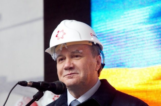 Журналістів не пустили знімати Януковича в Єнакієвому