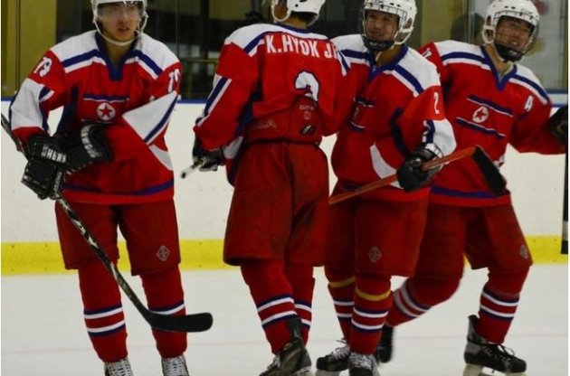 Бравые северокорейские хоккеисты хотят быть поближе к миру