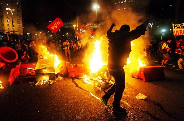 Властям Бразилии пришлось прислушаться к народу