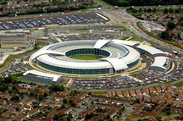 Нові викриття Сноудена: Лондон перехоплює дані з трансатлантичних кабелів