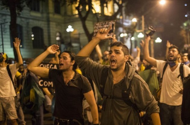 Властям Бразилии пришлось пойти на уступки демонстрантам