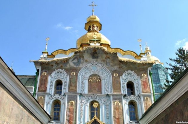 Выселение медиков происходит в рамках политики возвращения культовых сооружений церкви