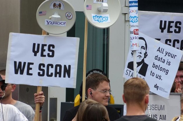 Американцы требуют от властей соблюдать их право на неприкосновенность частной жизни