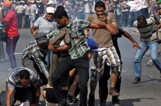 В Египте при разгоне сторонников Мурси погибли 34 человека, сотни раненых
