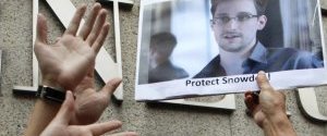 США попросили Ісландію видати Сноудена