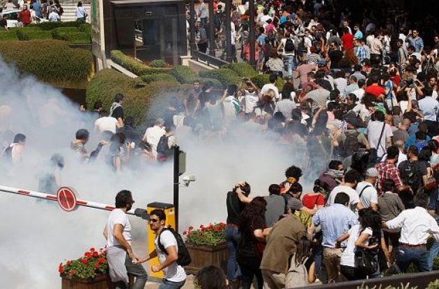 В Турции суд разрешил вырубить парк Гези в Стамбуле, протесты из-за которого охватили полстраны