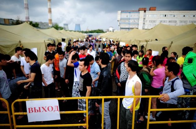 Перший табір для гастарбайтерів вже з'явився в Москві