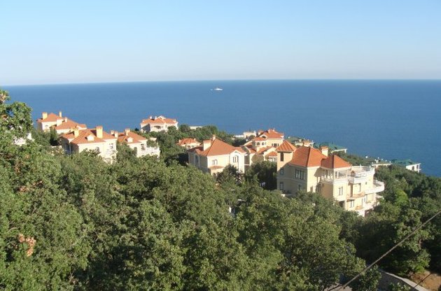 Кооператив &laquo;Чехово&raquo; был учрежден семьей Азарова