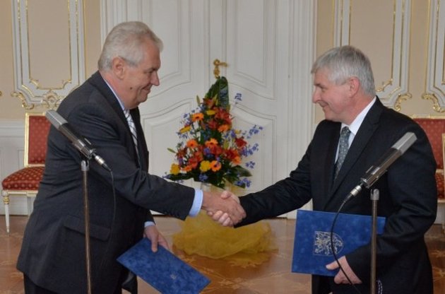 Мілош Земан, Іржі Руснок