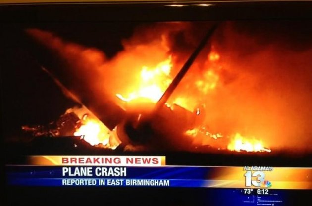 Транспортний літак Airbus 300 розбився на підльоті до аеропорту у штаті Алабама
