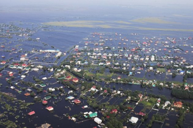 Дальний Восток РФ затопил беспрецедентный по масштабам паводок, но пик наводнения - еще впереди