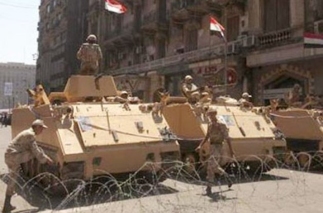 Военные на улицах Каира