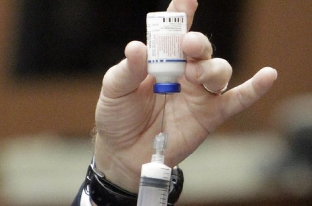 Майкл Джексон умер от передозировки пропофола в сочетании с другими лекарствами