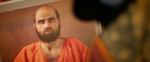 Майор армии США Нидаль Хасан приговорен к смертной казни за убийство 13 сослуживцев