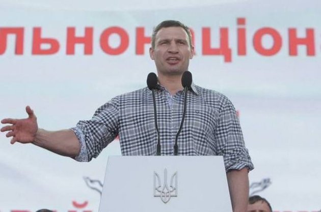Кличко хочет отправить Тимошенко лечиться за границу