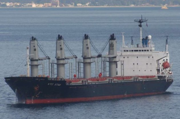 Український екіпаж судна Sky Star кинули напризволяще у Камеруні